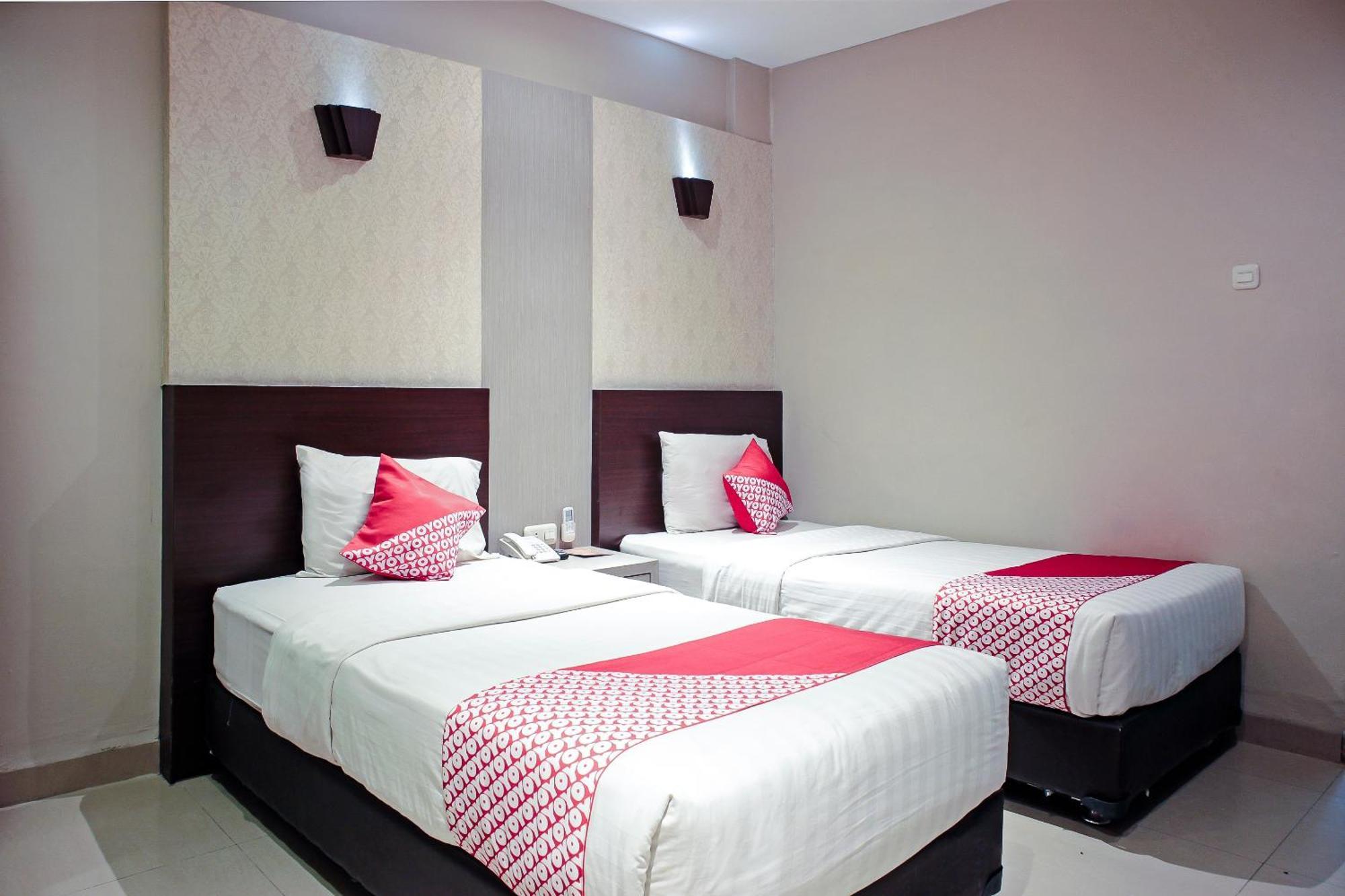 Oyo 1009 Hotel Bumi Malaya Medan Exteriér fotografie