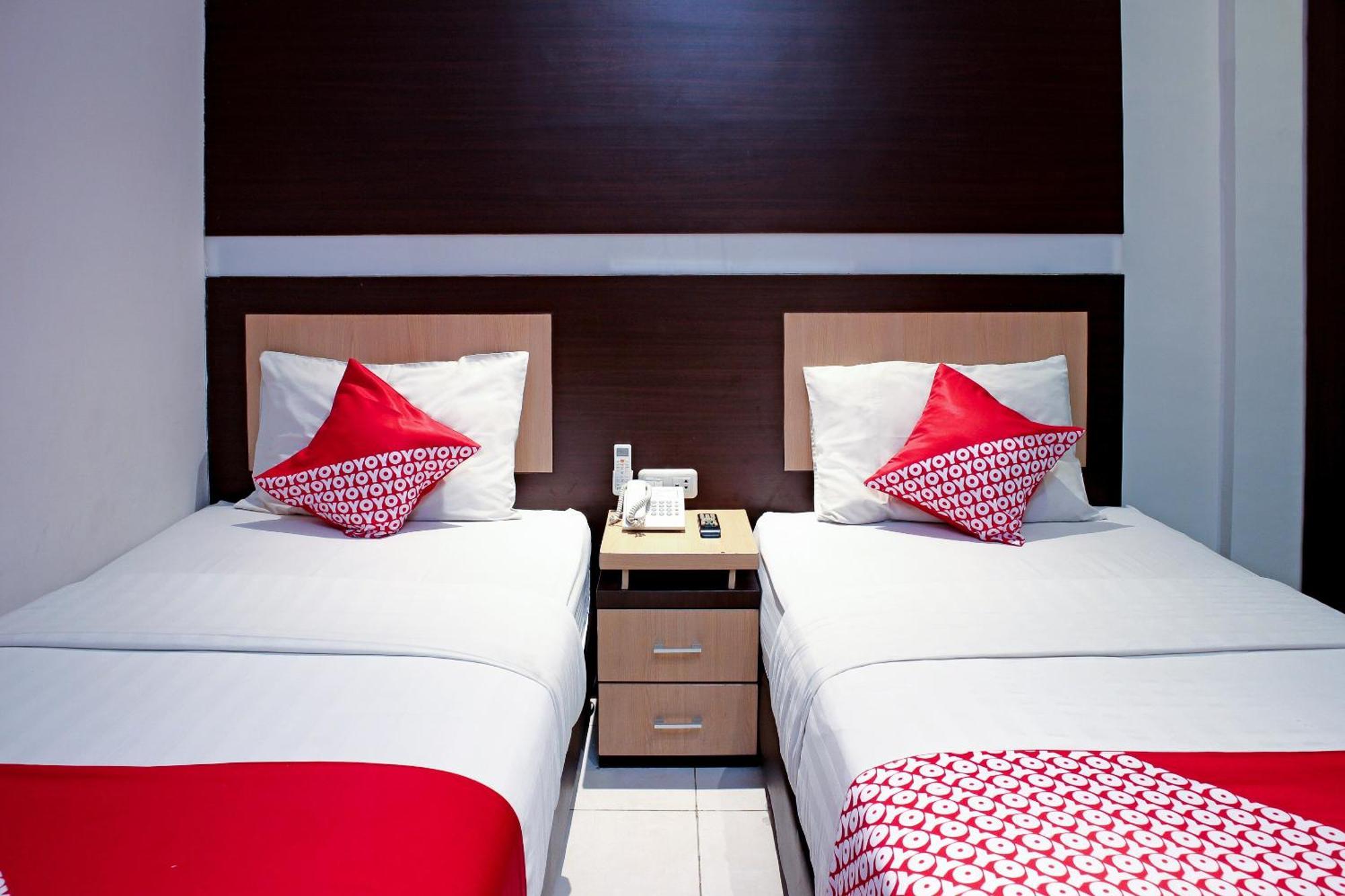 Oyo 1009 Hotel Bumi Malaya Medan Exteriér fotografie
