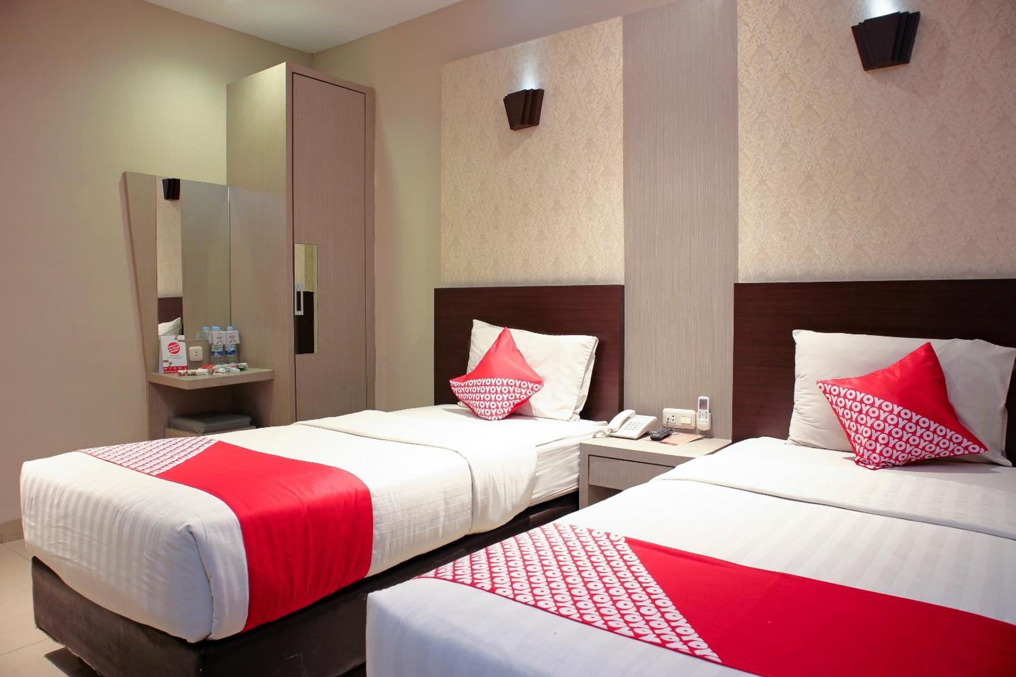 Oyo 1009 Hotel Bumi Malaya Medan Exteriér fotografie