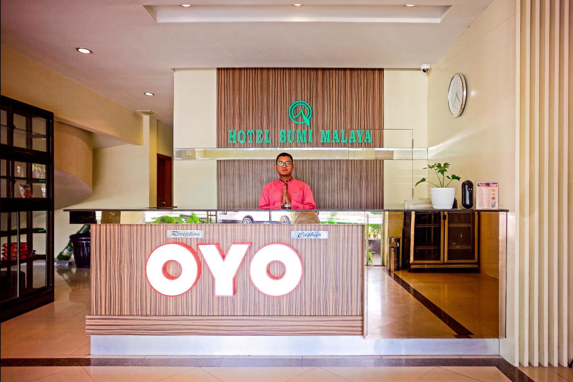 Oyo 1009 Hotel Bumi Malaya Medan Exteriér fotografie
