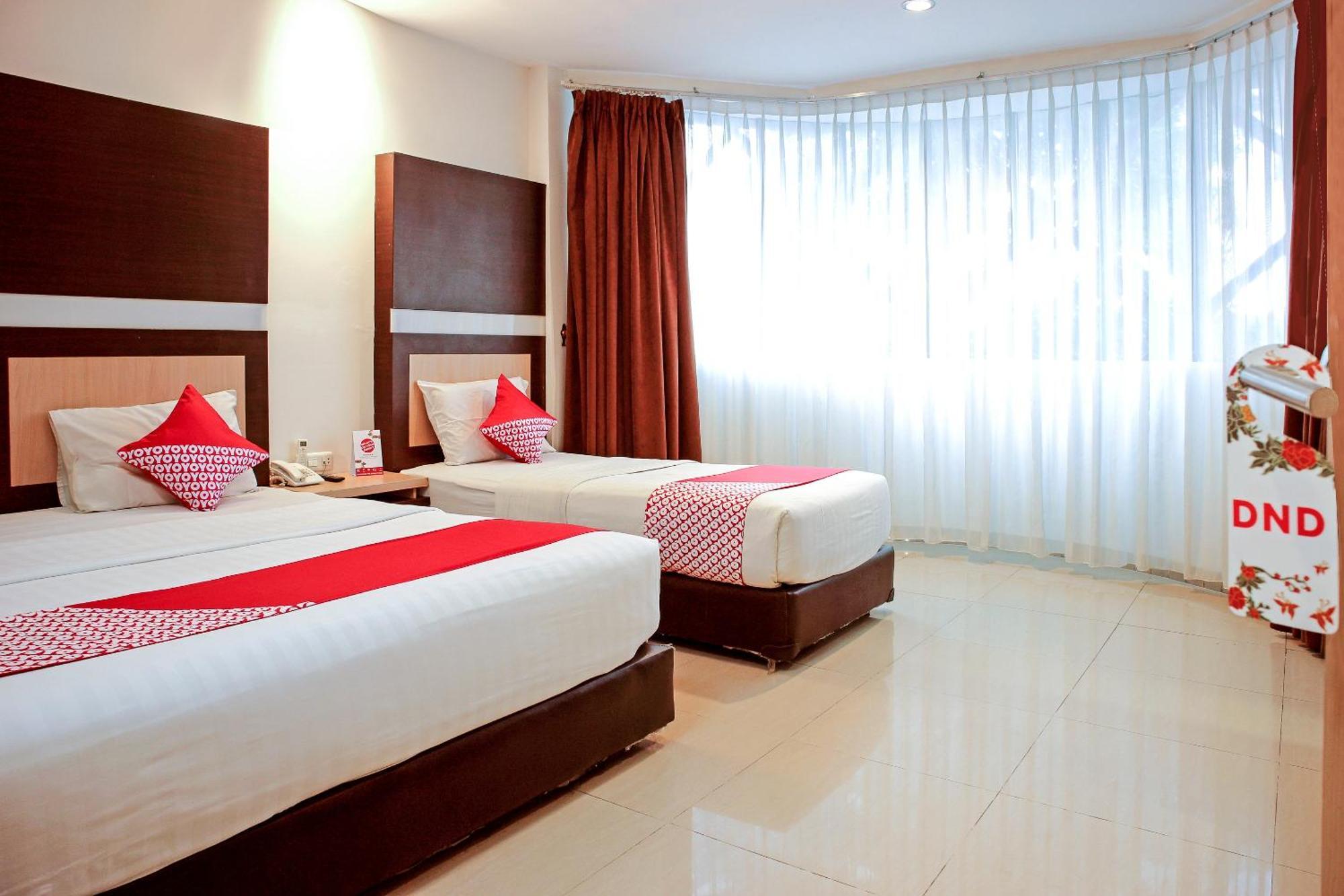 Oyo 1009 Hotel Bumi Malaya Medan Exteriér fotografie